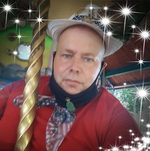 Meet your Posher, Steve